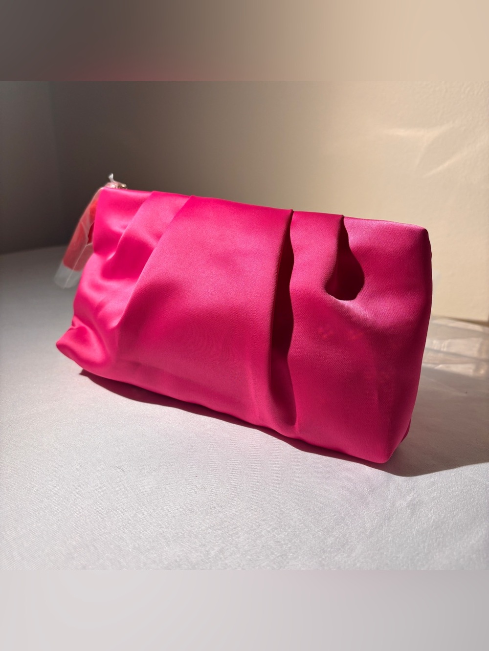 Estee Lauder Hot Pink Satin Pleated Cosmetic Pouch / Makeup Bag - NWT